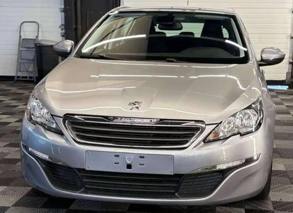 Peugeot 308 1.2 PureTech bj. 2014 143000 km
