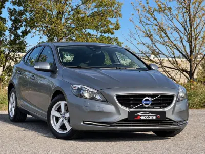 Volvo V40 2.0 D2 * AUTOMATIQUE * TRES PROPRE * EURO 6B