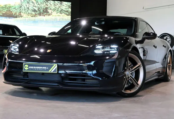 Porsche Taycan 4S 93.4 kWh **MATRIX/BOSE/PANO/360°CAM/CHRONO/MEMORY**
