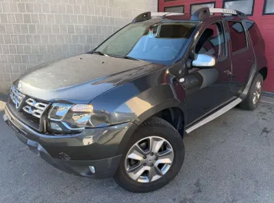 Dacia Duster 1.2 TCe 4x2 + NAVI + CLIM + CAR-PASS