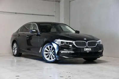 BMW 520 520 d - Automaat - Keyless - Trekhaak - Cruise Control - Zetelverwarming - Draadloos laden