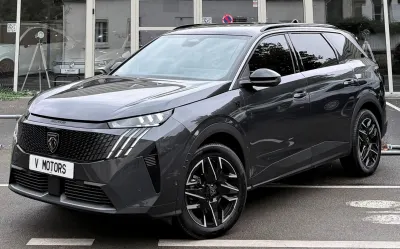 Peugeot 5008 III HYBRIDE 145 GT EXCLUSIVE 7 PL NEUF 1ER MAIN