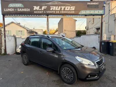 Peugeot 2008 2015 1.6L HDi 92Ch PAIEMENT EN 3 Fois GPS BLUETOOTH RADARS RÉGULATEUR USB AUX
