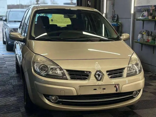 Renault Megane SCENIC 1.6l BENZINE Bj. 2009