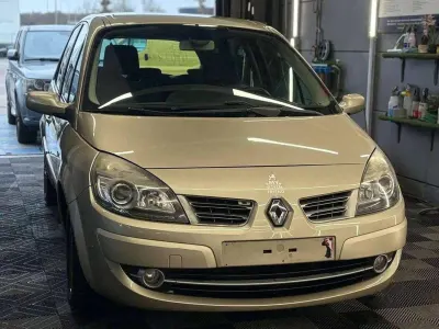 Renault Megane SCENIC 1.6l BENZINE Bj. 2009
