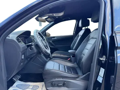 Volkswagen Tiguan Tiguan eHybrid 1.4 R-Line OPF DSG *VANAF € 396 PER MAAND* - *APPLE CARPLAY - ANDROID - MEMORY SEATS - DIGITAL DASH*