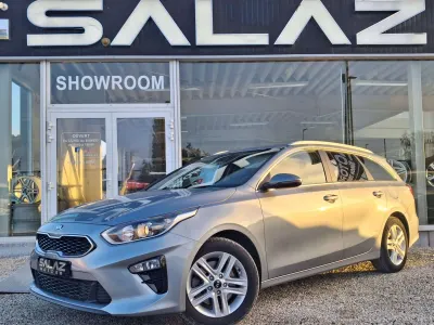Kia Ceed SW / cee'd SW Cee'd SW 1.6 CRDi NAVI EDITION / 1 ER PROP / FULL CARNET / BOITE AUTO / GARANTIE