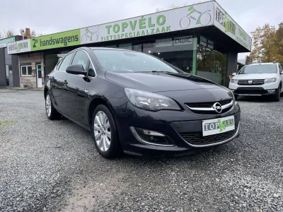 Opel Astra Astra 1.4i Notchback