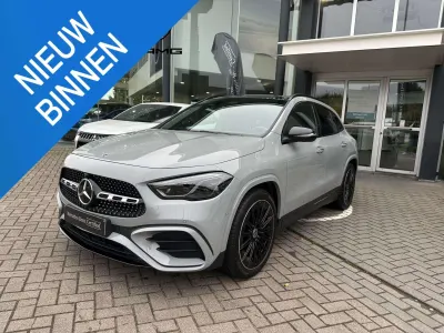 Mercedes-Benz GLA 180 GLA Star Edition