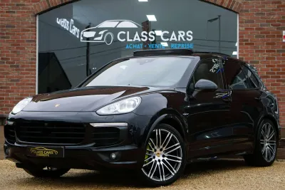 Porsche Cayenne 3.0i V6 PHEV S Platinum Edition / PACK CHRONO SPORT / Tiptronic S / PANO / ATTELAGE / BOSE / 4X4 / CAM360 / NAVI