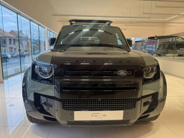 Land Rover Defender Trophy Edition