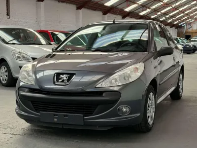 Peugeot 206 1.4i | Euro 4 | Airco | Avec Contrôle Technique