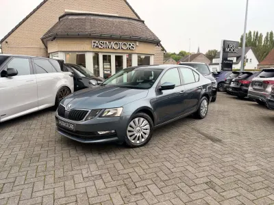 Skoda Octavia Octavia 1.0 TSI CARPLAY-PARKEERSENSOREN-AIRCO-CRUISECONTROL-DAB-
