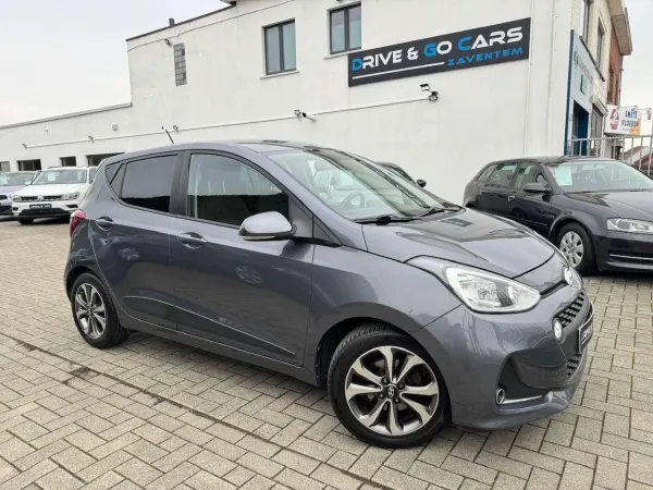 Hyundai i10 1.2i Sky - CarPlay ** 1 JAAR GARANTIE ** !!