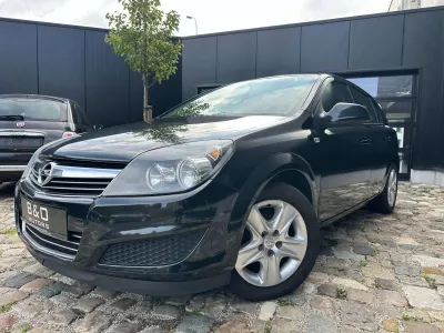 Opel Astra Active 1.6i 5d - Cruise Control - Trekhaak - Radio - Airco - LEZ OK