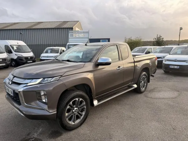 Mitsubishi L200 IV CC 2.2 DI-D 150ch Instyle MY20