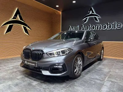 BMW 118 i *CARPLAY*LED AMBIANCE*CAMERA*CRUISE CONTROL*GARANTIE*