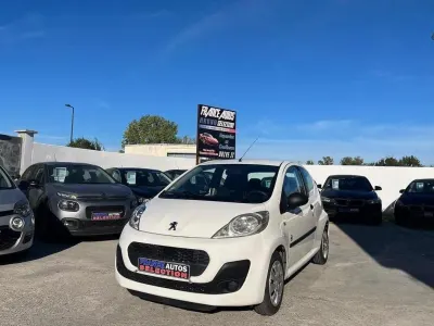 Peugeot 107 1.0L 68 CHEVAUX PHASE 3 - 1RE MAIN 14 328 KM | ENTIÈREMENT RÉVISÉE & GARANTIE 12 MOIS