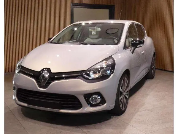 Renault Clio IV Initiale Paris