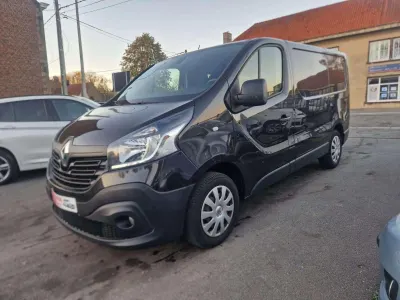 Renault Trafic 1.6DCI Utilitaire 3 places 1er propriétaire avec carnet *** CLIM/CAPTEURS/CAMERA/GPS ***
