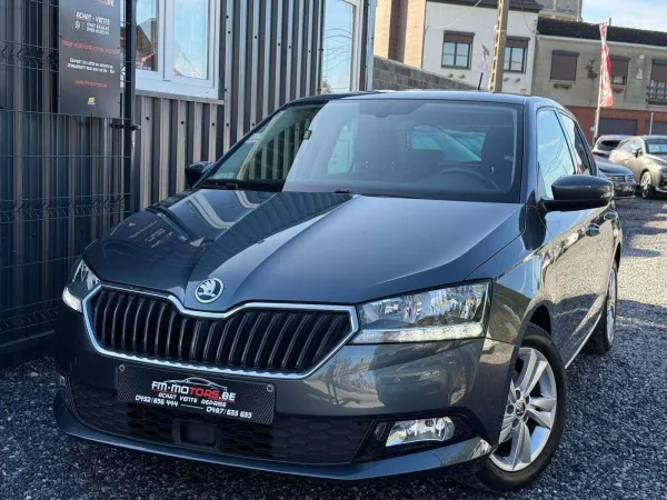 Skoda Fabia 1.0i / 1e Main / CarPlay / Garantie 1 an + Entretien + CT OK