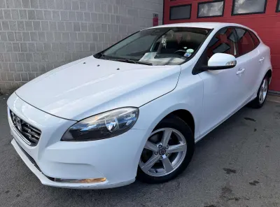 Volvo V40 1.6 D2 Kinetic + NAVI + CLIM