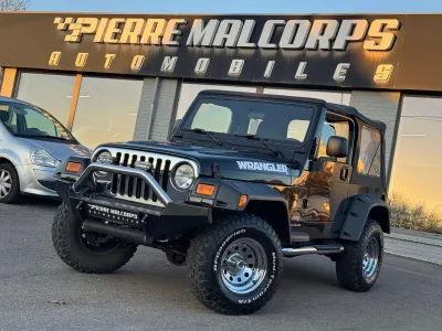 Jeep Wrangler 2.4i 16v SPORT / SOFT TOP / ATTELAGE / RADIO CD / AIRCO / GARANTIE