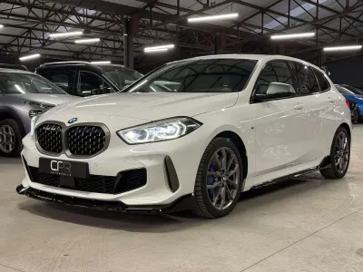 BMW 135 M135i * M PERFORMANCE * XDRIVE * CARPLAY * COCKPIT * KEYLESS * LED