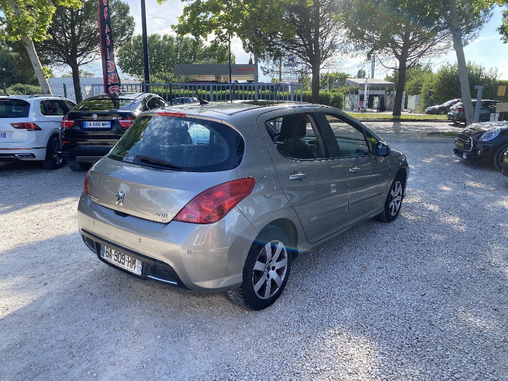 Peugeot 308 HDi 110ch BLUE LION Premium Pack