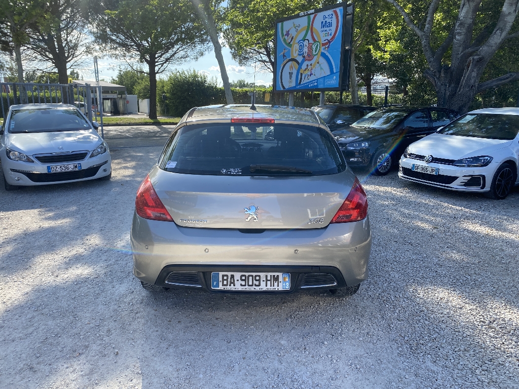 Peugeot 308 HDi 110ch BLUE LION Premium Pack