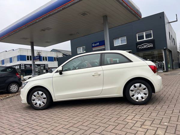 Audi A1 1.6 TDI 90 AMBIENTE
