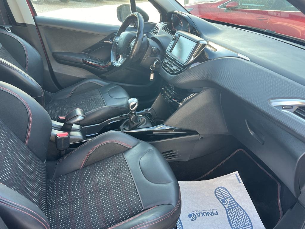 Peugeot 2008 1.6 BlueHDi 120ch SetS BVM6 GT Line