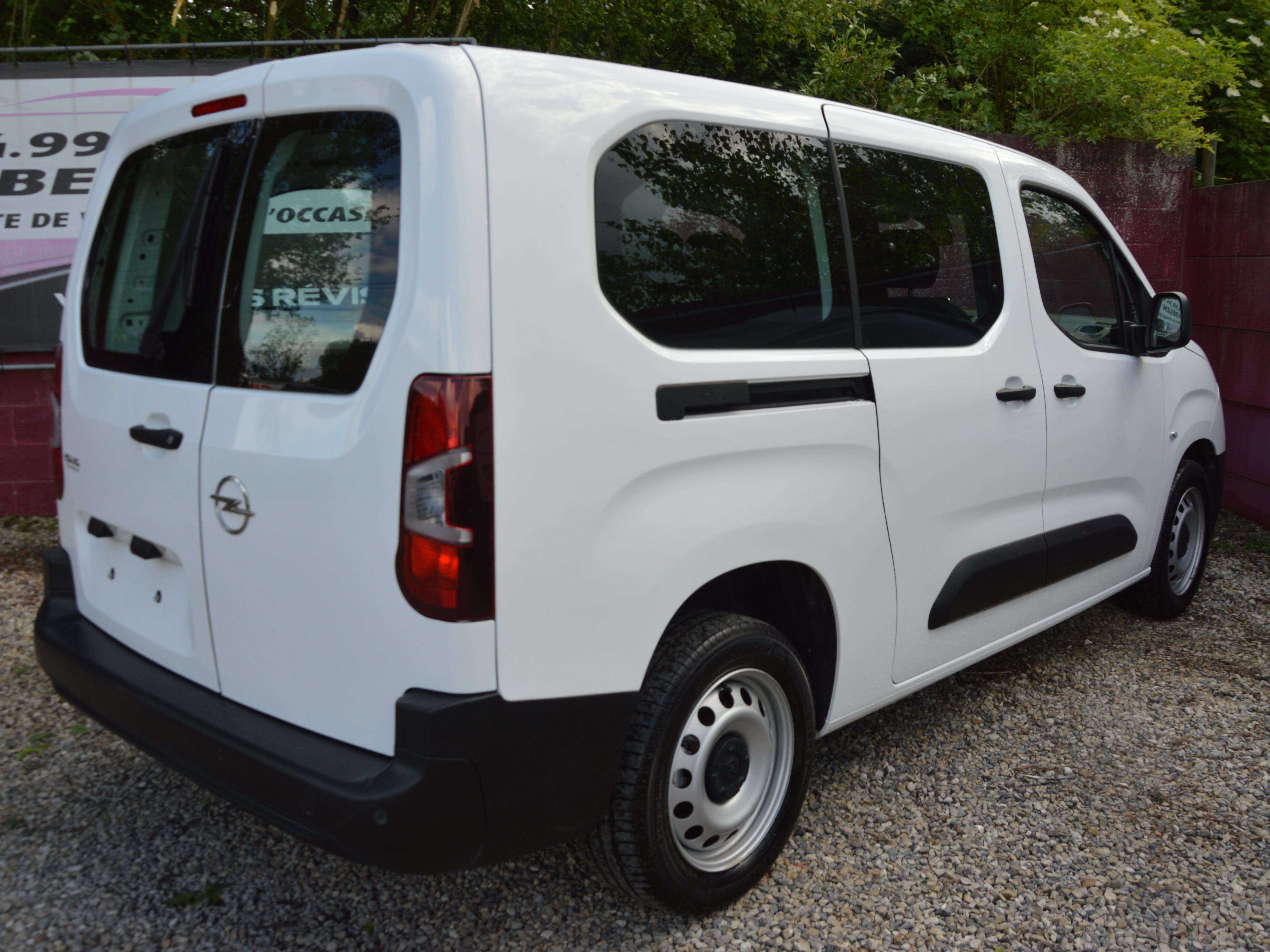 Opel Combo Life 1.5TDBlue 5PL UTILITAIRE NEUF CARPLAY 10.383KM