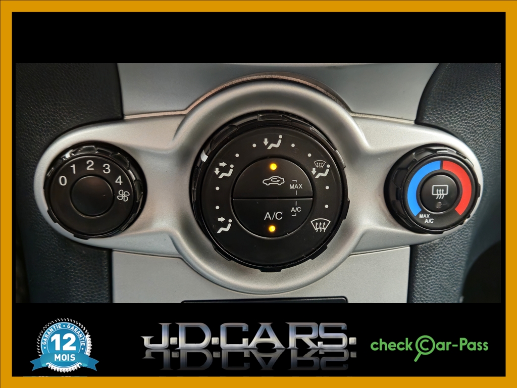 Ford Fiesta 1.2 ESSENCE GARANTIE 1 AN CTOK