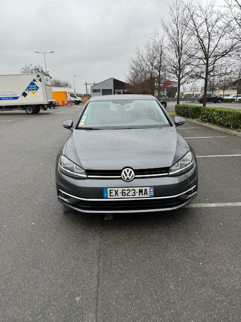Volkswagen Golf VII (2) 1.6 TDI 115 BLUEMOTION TECHNOLOGY CONFORTLINE DSG7 5P