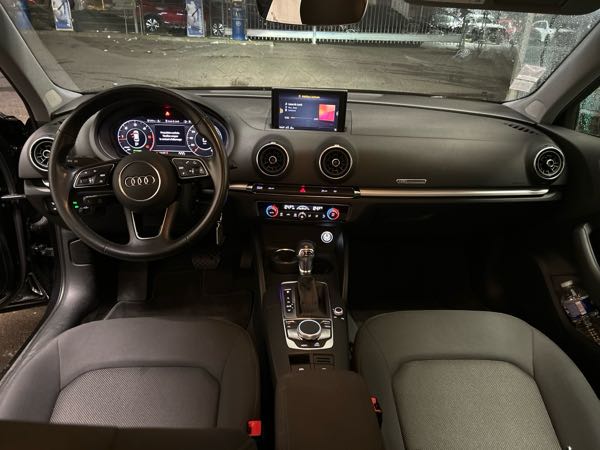 Audi A3 IV SPORTBACK 30 TDI 116 BUSINESS LINE S TRONIC
