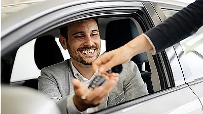 Auto levering